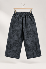 Premium front-facing hanging trouser image