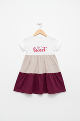 Design 1 Hanger — Dotted Burgundy