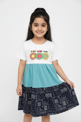 Girls Dress – Pakistani Girl Model Shot